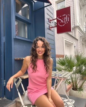 Buse Meral Instagram - 🌸