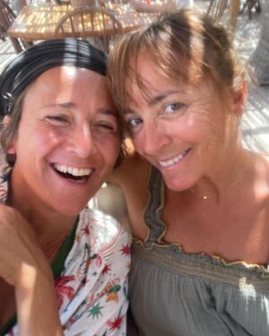 Camila Raznovich Instagram - Thank you to everyone that made my summer unforgettable!! #summer2024☀️ #buildingmemories❤️ #antiparos #friends #greece #us #family