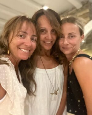 Camila Raznovich Instagram - Thank you to everyone that made my summer unforgettable!! #summer2024☀️ #buildingmemories❤️ #antiparos #friends #greece #us #family