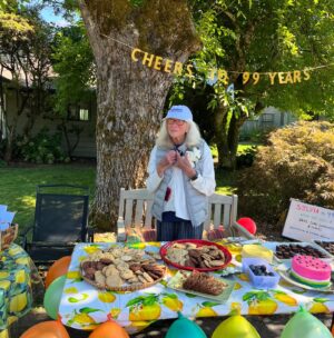 Camryn Manheim Instagram - My mother was born in 1925. She turned 99 years old this week. She celebrated by having a lemonade stand in front of her home and giving out cookies and advice to all the neighbors, whether they wanted it or not. 

My mom has had an extraordinary life. She marched with Dr. Martin Luther King, fought against Joseph McCarthy and proudly marched for pro-choice her entire adult life. She fought for unions, freedom of speech, equity for women and healthcare for all. A teacher, an activist and an undiscovered talkshow host, my mom is still interviewing every Uber driver, college student, bank teller and mail carrier she comes in contact with. 

If you ever see her sitting on her bench outside of her house, take a seat and stay for a while. I promise you will feel better if you do. 

Happy birthday to my most extraordinary mom. 🎈🎈🎈Thank you for all the lessons you’ve taught me and all the ones I still have yet to learn. You are truly a phenomenal woman. 🙏❤️
