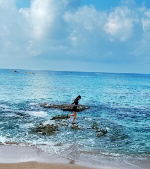 Candy Wong Ka Ching Instagram - 《自訂台灣軼晴》海陸空-海篇🌊☀️
聽晚10:30開始第一日軼晴📺