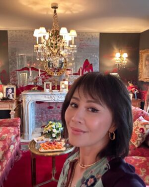 Carina Lau Instagram - Happy weekend 🍸