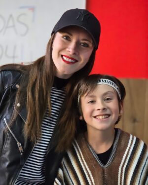 Carla Jara Instagram - Celebrando las fiestas patriaa en el cole de mi chiki!!!
Este año hicieron un guillatún, hermoso!!!