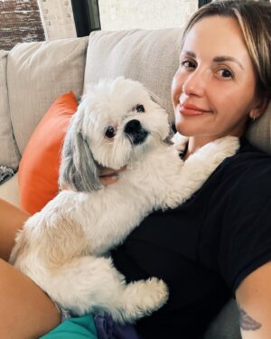 Carly Pearce Instagram - sometimes you need to spend a few days with your mama, pups & dad and have a slow weekend 🥰