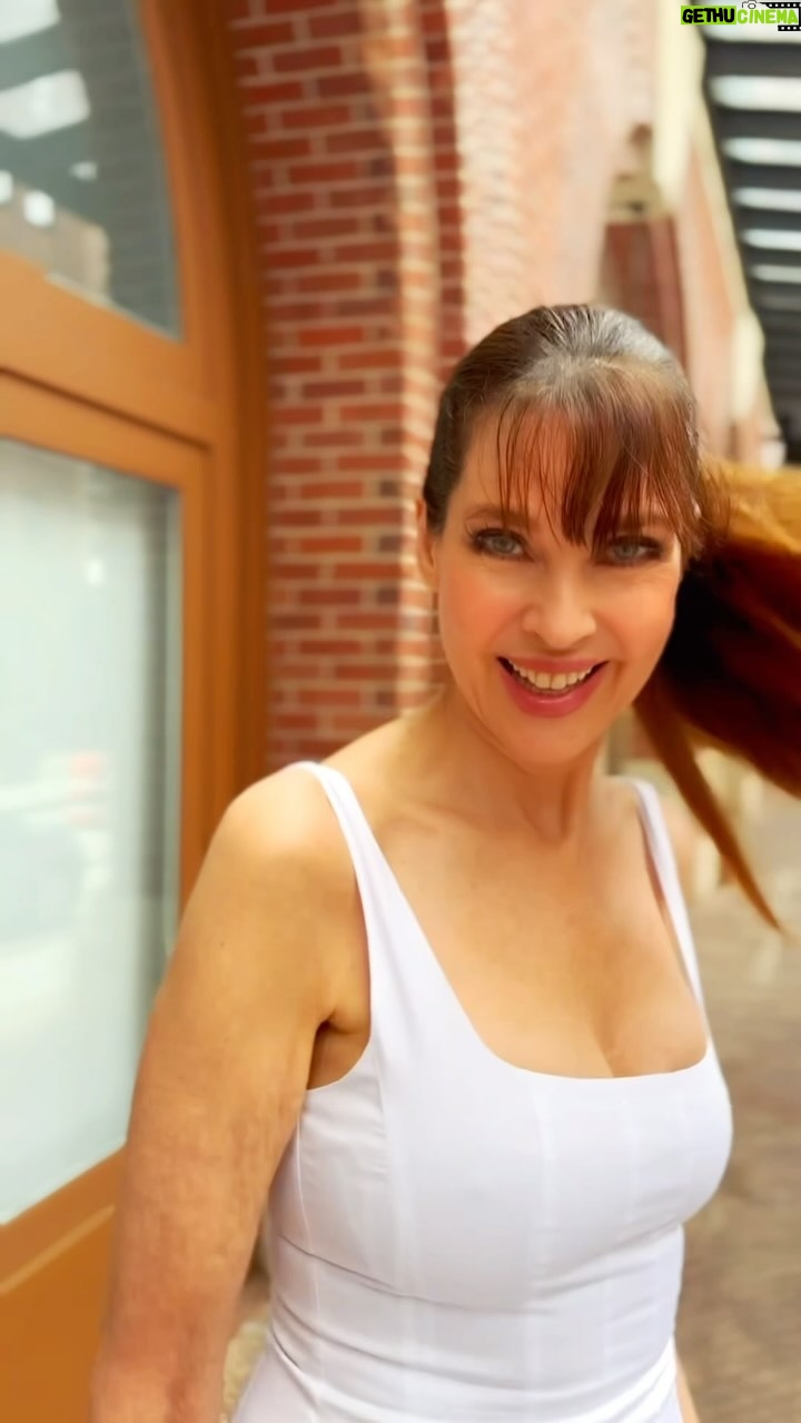 Carol Alt - 1K Likes - We’re having a heat wave… A tropical heat wave… I always thought that was a funny little song until we actually had a heatwave! It’s been so hot here in New York. I’m so happy when it rains! We’ve been shooting very early in the morning, so everybody’s passing by for work . I actually loved shooting at night time. When I shot films, my nighttime shoots for the best.
What’s your most productive work time?