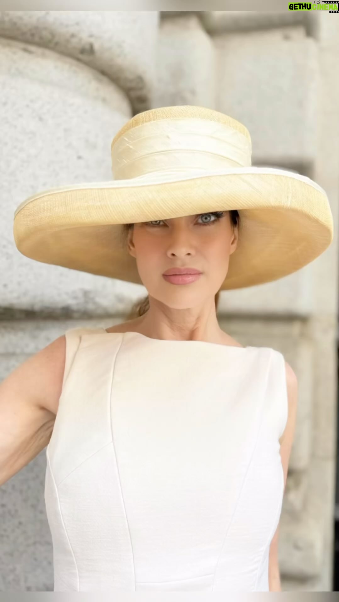 Carol Alt - 1K Likes - OK OK I admit that these hats and hat boxes were a real find!!!
I just can’t help myself…
I had to throw them on and get campy!
I believe I wore this one to the Kentucky derby! Getting dressed up and out of my sweat pants just makes me so happy.
I feel like I’ve got somewhere to go and something to do!
Even if it’s just outside to shoot a video for Shoesday Tuesday! 😂😂
Just a sidenote… When I’m done with all the shoes and the dresses and the hats, I’m right back into my sweatpants! Gladly!!😳😳
Does getting dressed up make you feel different? #video by @ezequieldelarosa