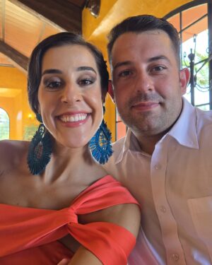 Carolina Marín Instagram - Cómo me alegro de haber estado contigo en un día así @laura_san_esc ❤️ Sé feliz y disfruta de la vida, ojalá seguir viéndolo a tu lado ✨