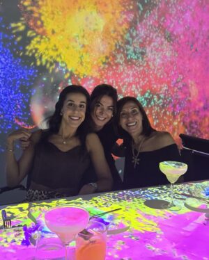 Carolina Marín Instagram - Momentos que nos llenan el corazón ♥️ Gracias @restaurantesinestesia @ivan_talens @carmendiem15 por hacernos sentir en casa 🫶