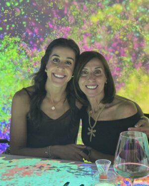Carolina Marín Instagram - Momentos que nos llenan el corazón ♥️ Gracias @restaurantesinestesia @ivan_talens @carmendiem15 por hacernos sentir en casa 🫶