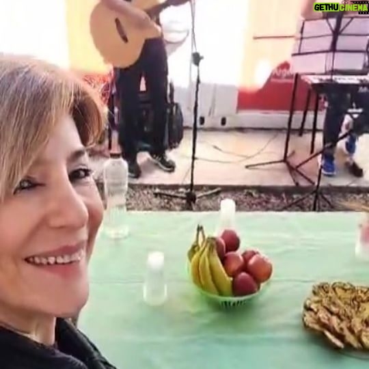 Carolina Papaleo - 281 Likes - Disfrutando el festejo anticipado del día de la Sanidad y de la Primavera con el personal de @upahm11varela
Vine a visitar a @rachelesteticista
Ella ahora en una interconsulta y yo me quede haciendo el aguante