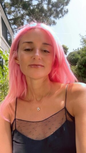 Caroline D'Amore Instagram - I’m just saying it’s a confusing day. I’m not saying I’m all in just cause Kennedy is. I’m genuinely torn up as everyone assumed I’d be which is why everyone is reaching out. I have the utmost respect for Bobby and I understand why he’s doing it. It’s his only opportunity he has to help now. If you had the opportunity to help millions of little kids live a healthy happier life what would you do? I’m honestly asking you all. If you knew you had the opportunity to help millions of people would you walk away? What a crazy day. Much love. Be nice.