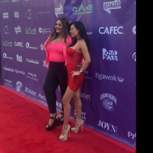 Cat Ce Instagram - Amazing #globalasianfest 💜 by @globalasianfest @xiaoliuwinter 💗a pleasure to host #comedyshow 🙌 reconnect with some old friends, meet new friends #hollywood #actors #influencers #comedians ❤️wish you all #happymoonfestival