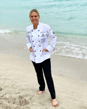 Cat Cora Instagram - There’s nothing quite like putting your toes in the sand, who’s with me? ⁠
⁠
#gettinggrounded #momentofpeace #takeapause #cheflife #IC3⁠