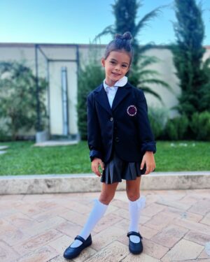 Catrinel Marlon Instagram - Today is such a special day: taking my daughter to her first day of elementary school is an indescribable emotion. Seeing her with her backpack on, ready to start this new adventure, fills my heart with pride and joy. It’s a mix of emotions, between nostalgia and happiness, knowing that she’s growing up and starting a new chapter in her life. I am so proud of you, my love. ✨❤️ #FirstDayOfSchool #UnforgettableEmotions #ProudMom