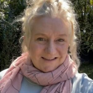 Celia Ireland Instagram - I’m on Cameo! Just look me up on the Cameo website! Lots of love xx