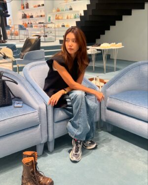 Chae Jung-an Instagram - 뮤뮤데이트🤎🤎🤎