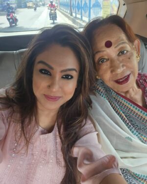 Chandrayee Ghosh Instagram - You are my everyday lifeline, my constant! I don’t know how to explain your presence in my life, I am still looking for the exact words ! You try and make people around you happy, you try and fight to protect your loved ones, may god protect you and give all the happiness you desire and deserve so much. তুইআমার “God sent “ 💌. Happiness always piya. Happy birthday. I wish I could pour in all my emotions in this little birthday note but that’s impossible. Stay with me forever and ever! #birthday #birthdaywishes #happybirthday #bff #love #peace #prayers #instagram