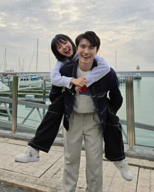 Chantalle Ng Instagram - so much has changed over the last five years
and im still holding ur hand
this proves that
.
.
.
.
.
.
.
.
.
.
.
we don't hate each other

🥸

#HopeAfloat
#MediacorpHopeAfloat
#浴水重生