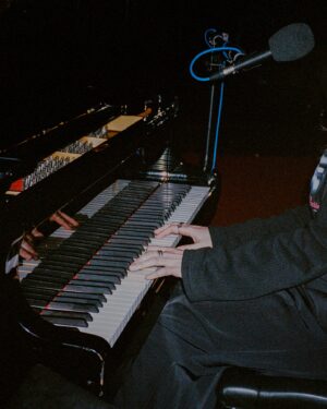 Charlotte Day Wilson Instagram - Sitting alone at the piano is how my relationship w music started so I always love stripping things back down to basics. Played a few tunes at the BBC when I was in London earlier this year and they’re out now ❤️ 

back on road so soon!! link in bio to listen on streaming