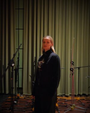 Charlotte Day Wilson Instagram - Sitting alone at the piano is how my relationship w music started so I always love stripping things back down to basics. Played a few tunes at the BBC when I was in London earlier this year and they’re out now ❤️ 

back on road so soon!! link in bio to listen on streaming