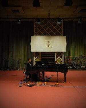 Charlotte Day Wilson Instagram - Sitting alone at the piano is how my relationship w music started so I always love stripping things back down to basics. Played a few tunes at the BBC when I was in London earlier this year and they’re out now ❤️ 

back on road so soon!! link in bio to listen on streaming