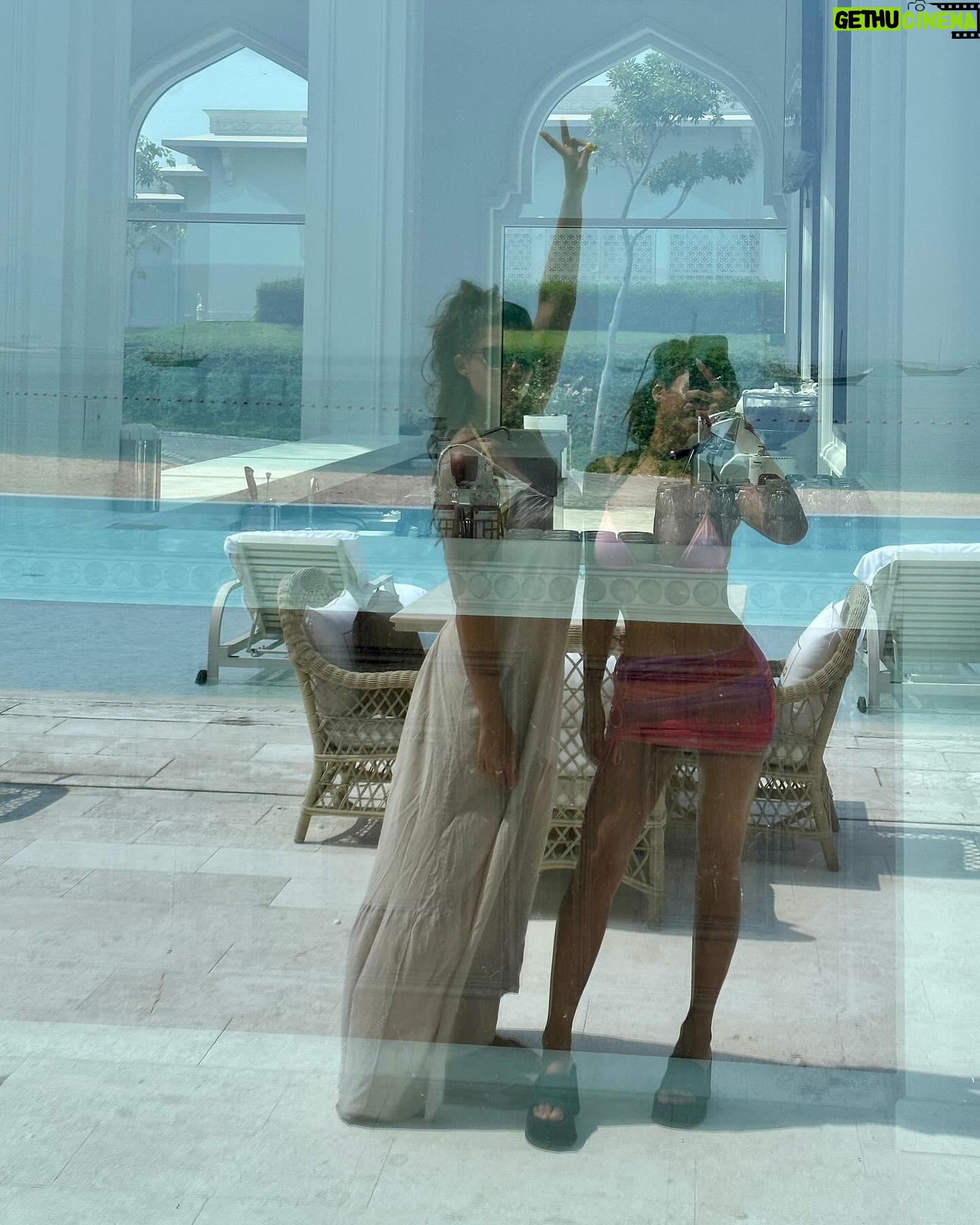 Charlotte Mint - 5.9K Likes - Bye-bye August, Hello Septembre !
J’ai bien profité du soleil & des cocotiers maintenant place à ma News Life sous la grisaille parisienne 😭 mais tellement contente 🙏🙏🙏 bonne rentrée les amies 💕🩷✨🌸 #DumpAugust #maldives #doha