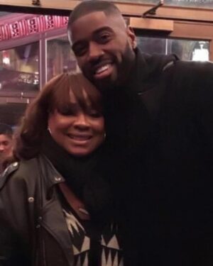 Cheryl Pepsii Riley Instagram - Shouting 🗣️HAPPY BIRTHDAY to My Tall lil Bro Terrell!!!
Love you Soooo Much!!!
Wishing You an Amazing One!!!
Hoping you’re Still Celebrating….
and KNOWING You Are!!! ☺️
ENJOY Tewwweeeelllll ❤️

This vid is Soooooooo Us! 😂