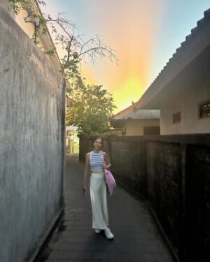 Chiago Liu Instagram - 七月Bali 的某部分
想去漂亮的海邊看夕陽