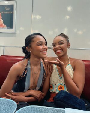 China Anne McClain Instagram - more fun 🤩🍔🍟 pc: @laurynmcclain