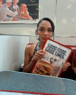 China Anne McClain Instagram - more fun 🤩🍔🍟 pc: @laurynmcclain