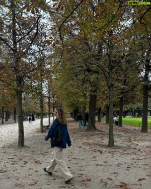 Chloe Lang Instagram - Traded Summer in NY for Fall in Paris