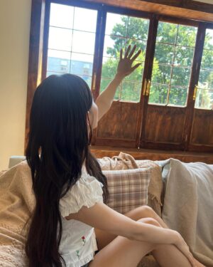 Cho Mi-yeon Instagram - 🍂💕
