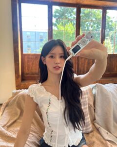 Actress Cho Mi-yeon HD Instagram Photos and Wallpapers September 2024