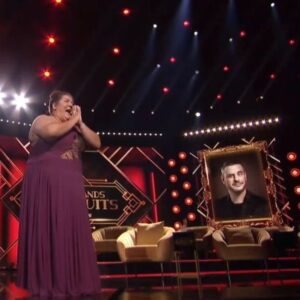 Christine Morency Instagram - Quelle soirée! 🔥 

J’en reviens pas encore de la magie qu’il y a eu ce soir-là. Vous étiez EN FEU! 

J’ai failli brailler dans les 15 premières secondes tellement l’accueil était touchant! 

CR*SS que je vous aime! 

Pierre en a mangé toute une pis ça, c’était un de mes plus grands rêves! ✅ 😂❤️

Merci à mes ami.es, mes collègues, pour les nombreux fous rires!

Et merci mon Pipi d’amour d’avoir été si bon joueur 🫶

Ceci dit, le succès de ce show-là c’est aussi beaucoup grâce à un paquet de monde derrière l’écran! 

Un ÉNORME merci à :

Étienne Marcoux, Virginie Chauvette, Yan Bilodeau et Justine Philie pour l’aide avec les DÉLICIEUSES blagues!

Sophie Manzerolle pour ma face.
Dannie pour ma coiffe et le magasinage d’urgence!

Nadia, ma gérante, pour toute. Tout le temps. #RedBullJaunePourSurvivre

Mathieu Caron pour l’incroyable création. C’est tellement doux de savoir que des designer comme toi ont pas peur de faire du linge sexy pour des femmes qui ont mon casting! 💃

Toute l’équipe du @comediha pour l’organisation, les conseils et la confiance! 💜💛💜

J’ai hâte que vous puissiez écouter tout ça, ce printemps, sur tva! 🥳