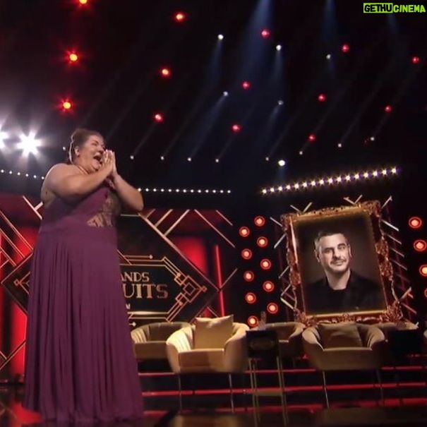 Christine Morency - 5.6K Likes - Quelle soirée! 🔥
J’en reviens pas encore de la magie qu’il y a eu ce soir-là. Vous étiez EN FEU!
J’ai failli brailler dans les 15 premières secondes tellement l’accueil était touchant!
CR*SS que je vous aime!
Pierre en a mangé toute une pis ça, c’était un de mes plus grands rêves! ✅ 😂❤️
Merci à mes ami.es, mes collègues, pour les nombreux fous rires!
Et merci mon Pipi d’amour d’avoir été si bon joueur 🫶
Ceci dit, le succès de ce show-là c’est aussi beaucoup grâce à un paquet de monde derrière l’écran!
Un ÉNORME merci à :
Étienne Marcoux, Virginie Chauvette, Yan Bilodeau et Justine Philie pour l’aide avec les DÉLICIEUSES blagues!
Sophie Manzerolle pour ma face.
Dannie pour ma coiffe et le magasinage d’urgence!
Nadia, ma gérante, pour toute. Tout le temps. #RedBullJaunePourSurvivre
Mathieu Caron pour l’incroyable création. C’est tellement doux de savoir que des designer comme toi ont pas peur de faire du linge sexy pour des femmes qui ont mon casting! 💃
Toute l’équipe du @comediha pour l’organisation, les conseils et la confiance! 💜💛💜
J’ai hâte que vous puissiez écouter tout ça, ce printemps, sur tva! 🥳