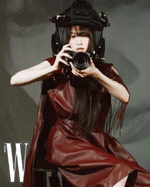 Chun Woo-hee Instagram - @wkorea 
@netflixkr 
@tods