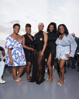 Claire Sulmers Instagram - #mood at the conclusion of our 4th annual @thebombfashionshow ! Your support is the fuel that keeps the @fashionbombdaily flame going. I love you and am grateful for you. See you at the next one! 
Read the recap on FashionBombDaily.com.
Thank you to all my friends and family who stayed out all night in the name of fashion. You’re the bomb! Goodnight.
Look: @nechethebrand 
Hair: @hairbyjessicaking using @trueindianhair 
Makeup: @makeupbylatisha 
📸 @freddyopix / @sonejr #clairesulmers #thebomblife #thebombfashionshow