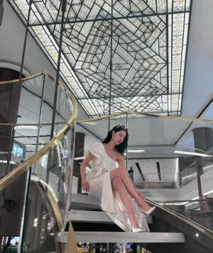 Clara Lee Instagram - Unleash your inner fashionista at Galeria Canalejas! From high-end boutiques to gourmet dining, they have it all. 🩷
#GaleriaCanalejas 
#OnlyinMadrid #SOONENT 
@visita_madrid @turismocmadrid