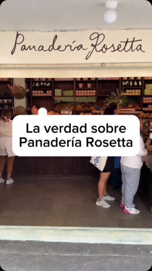 Claudia Sandoval Instagram - La verdad sobre Panaderia Rosetta, probamos uno de los lugares mas famosos de la 📍CDMX, con la Chef Claudia Sandoval. Aquí te cuento como me fue…. 
.
.
.
.
.

#cdmx #restaurantes #restaurantescdmx #reseñas #panaderiarosetta #rosetta #adondeir #adondeircdmx #masterchef #dualipa