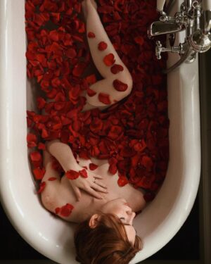 Courtney Halverson Instagram - I am nothing if not a hopeless romantic. Forever searching for the songs and books and movies and poems that make my heart swell and nearly break each time, before gently mending itself again and again. 🥀 and chances are if you’ve ended up on my little corner of the internet, you feel the same. 

So here’s to us who play the saddest songs and languish in the bath and feel all the feelings. We’re just hopeless romantics. 

ps : if you have a song to contribute to my ‘sad girl bath tunes’ playlist please let me know, I’m always looking to grow it. 📻 🥀 
.
.
.
#romanticstyle #vintagevibes #elegantstyle #redrosepetals #hopelessromantic