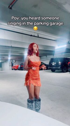 Cravetay Instagram - Yes it was me. 🙃🙋🏽‍♀️ 

 #explore #singersbelike #ifiwereaboy #cover #reels