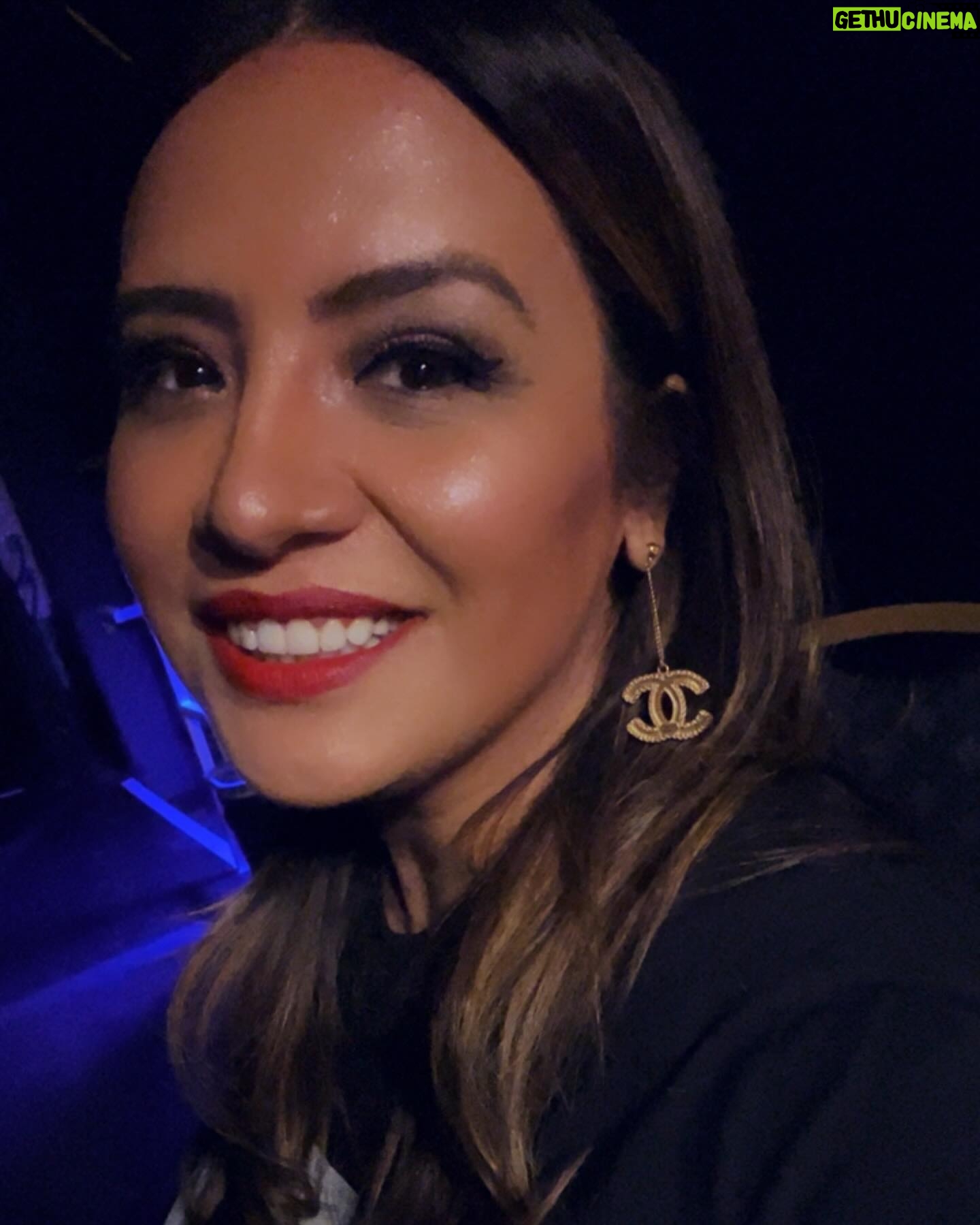 Cristela Alonzo - 3.9K Likes - Tonight’s selfie from the backstage @westgatevegas…about to go up at Elvis Presley’s theater. Let’s do this. 🥰