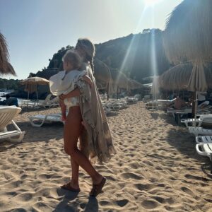 Actress Cristina Marino HD Instagram Photos and Wallpapers September 2024