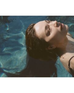 Actress Crystal Reed HD Photos and Wallpapers October 2024