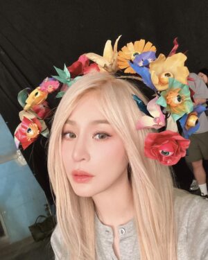 Cyndi Wang Instagram - 一閃一閃亮晶晶
滿頭都是小🌺👁️

王心凌「Sugar High2.0世界巡迴演唱會」
演出地點：台北小巨蛋
演出時間：10/12 19：30、10/13 18：00
寬宏藝術

#王心凌 #CyndiWang #SugarHigh貳點零世界巡迴演唱會