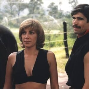 Cynthia Klitbo Instagram - Alguna vez tendremos alas.
Escrita y producida por @florindamezach1  al lado de mi querido @albertoestrella.actor