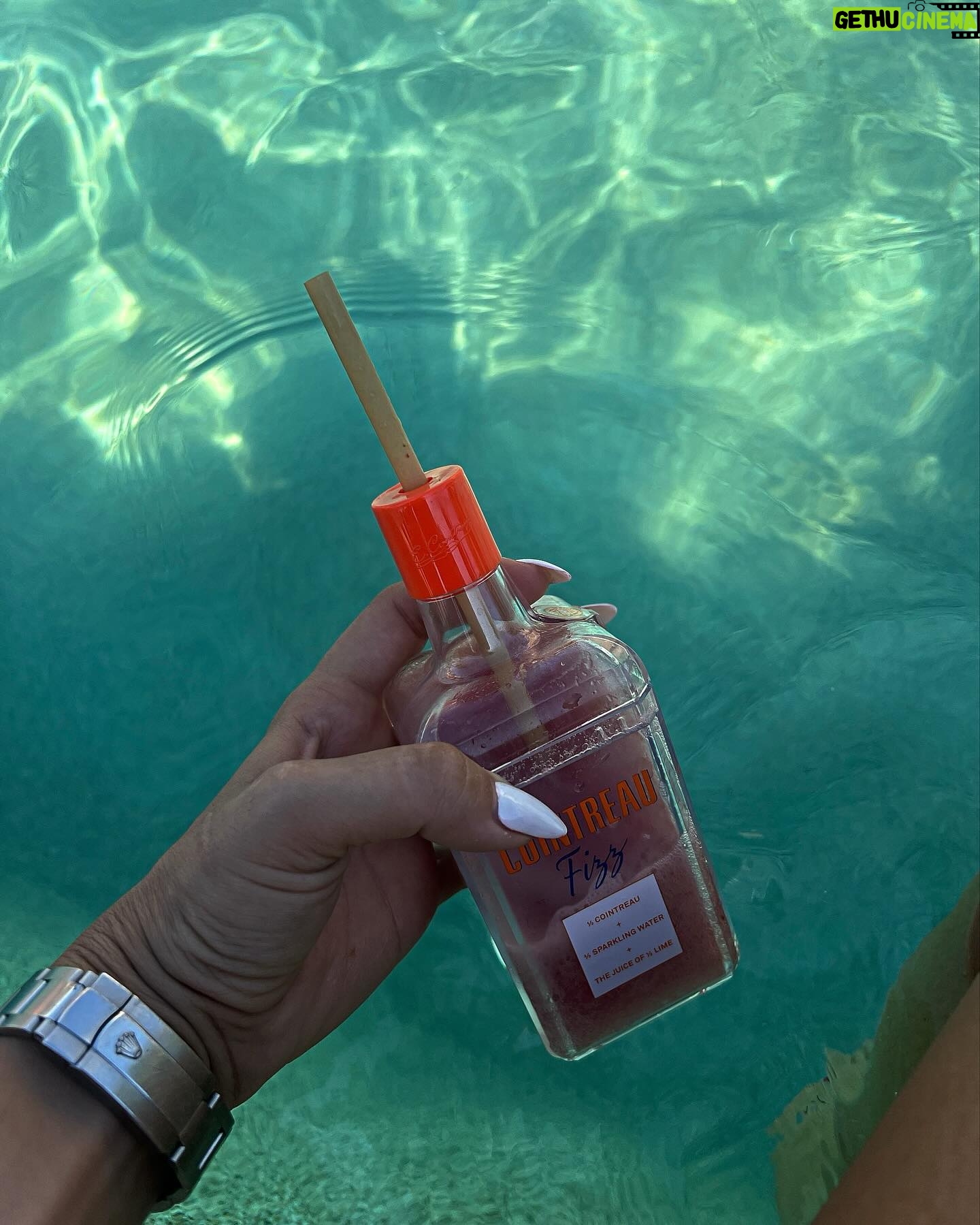 Cynthia Makhoul - 14.7K Likes - Summer in France š«š·š„