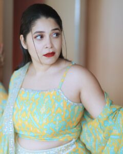 Singer Damini Bhatla HD Photos and Wallpapers November 2024