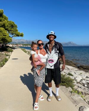 Daniela Nízlová Instagram - Rodinna dovolenka ako sa patri🫶🏼 Uz teraz nam chyba tento RAJ v Sucu-raji… Dakujeme @hvar.sport.resort za uzasne zazitky, tesime sa opat niekedy nabuduce☀️