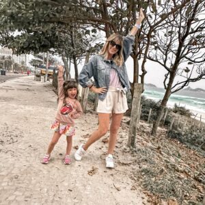 Daniela Pantano Instagram - ✈️Viaje inolvidable con las mujeres de mi vida🌴
Fue una semana hermosa , de mucho amor y disfrute junto a mi mamá y a mi princesa❤️
Les dejo un dumpcito de lo que fue ❤️
Gracias @assist365ok por cuidarnos y acompañarnos durante todo el viaje ☑️